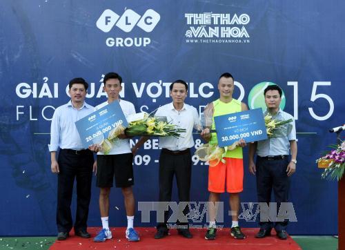 Thanh Hóa Hoàng Thành Trung vô địch Giải quần vợt FLC 2015